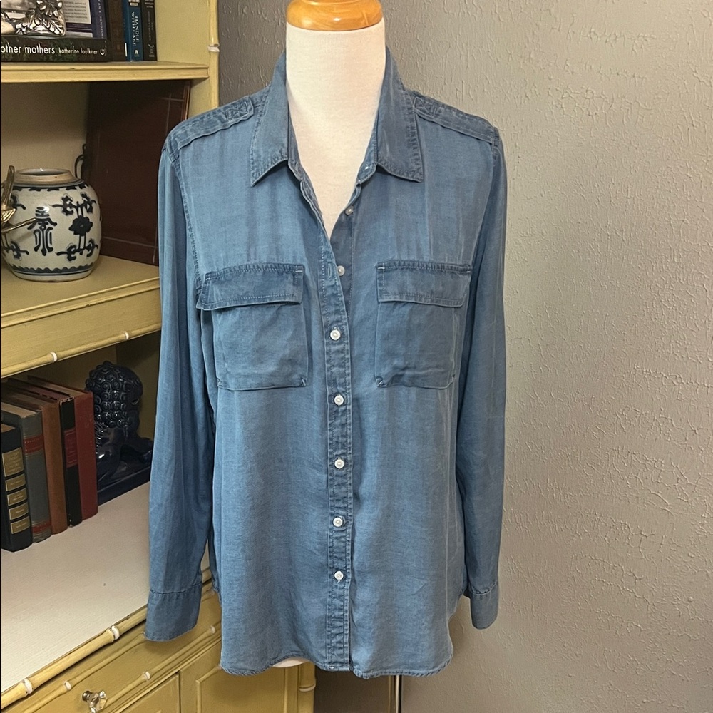 Women’s denim shirt